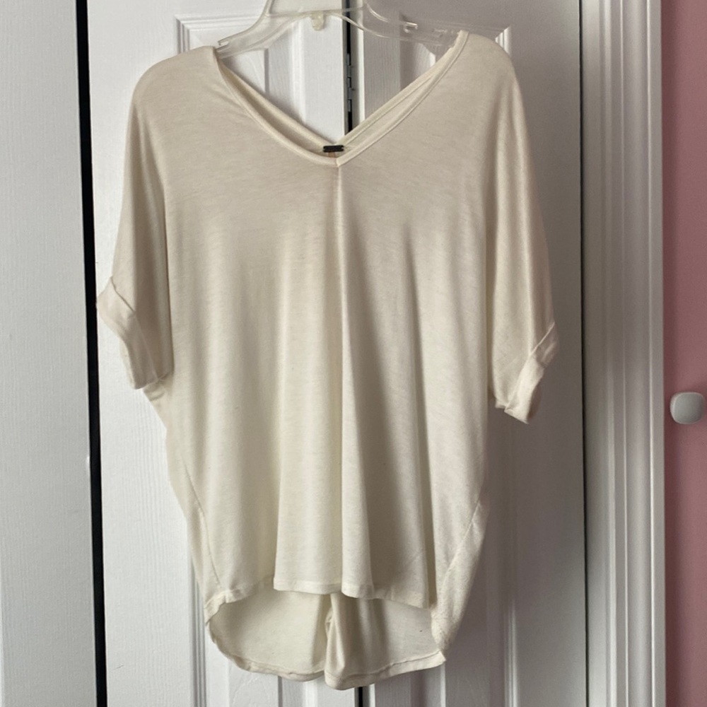 off white loose fit shirt sleeve shirt